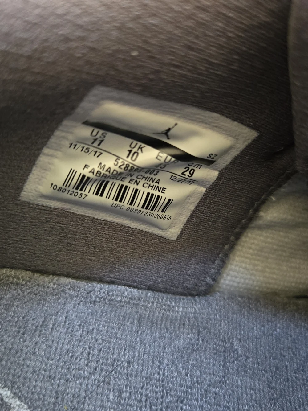 Men's JORDAN 11 LOW- Gray Patent Sneaker